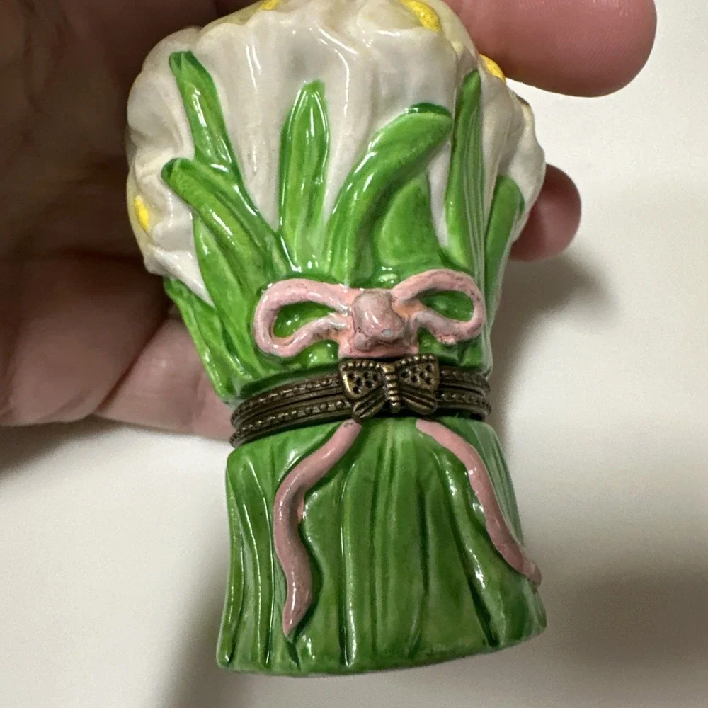 Vintage Victorian Trading Co Trinket‎ Box 3